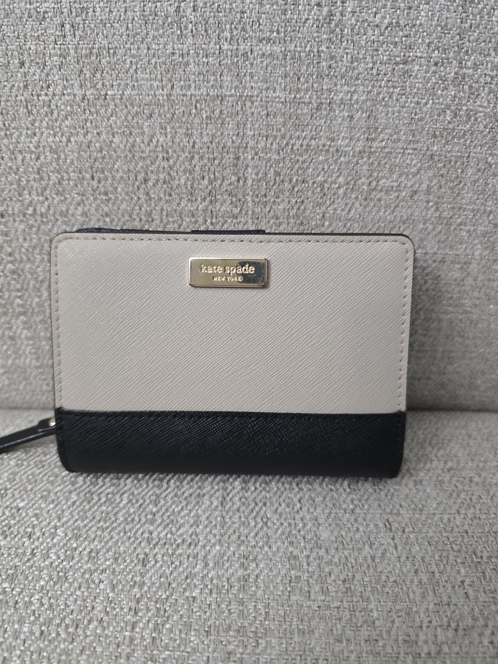 NWOT Kate Spade Newburt Lane Cara Colorblock Bifold Wallet